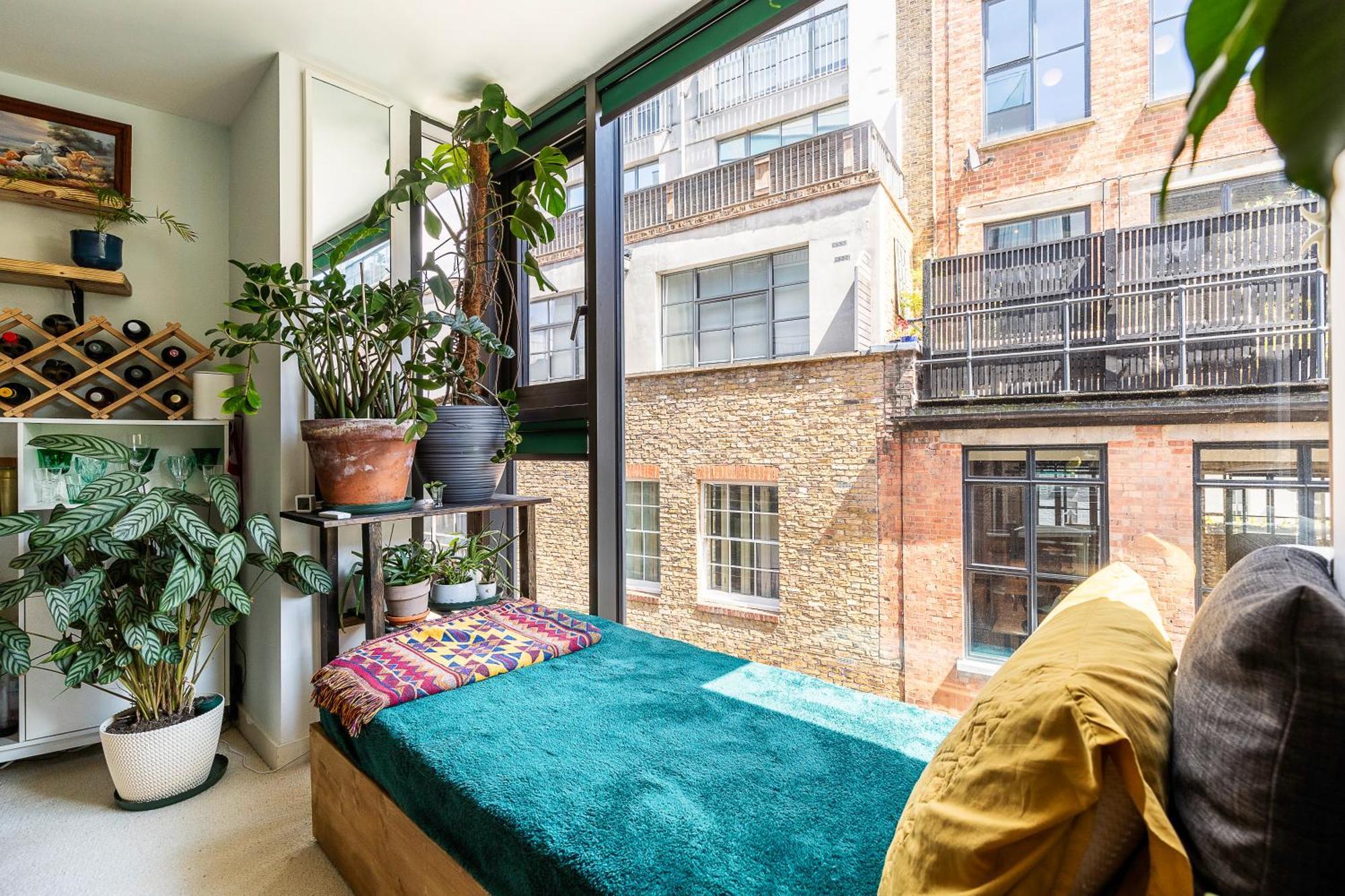 Heart Of Hideaway London